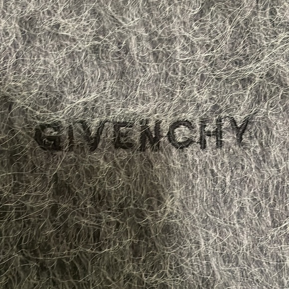 Givenchy Chito Printed Mohair-Blend Jacquard Sweater - Picture 9 of 9
